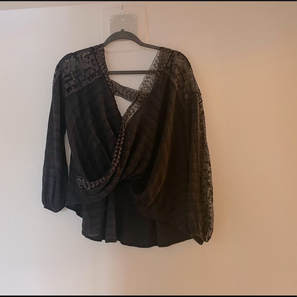 Free people long sleeve black top